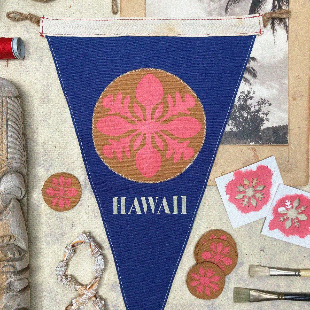 "Hawaii" Floral Flag